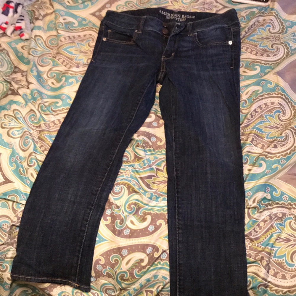 •Size 6 Artist Crop